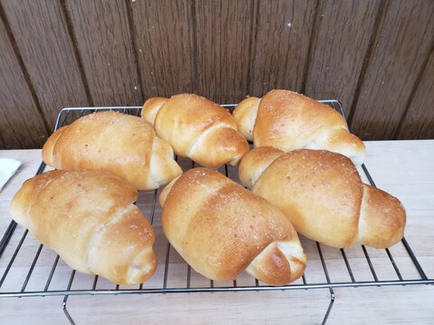 パン屋より美味しい、湯種のもっちり塩パン（手ごね）